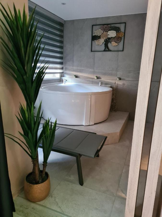 Wellness Apartments Varazdin Ngoại thất bức ảnh